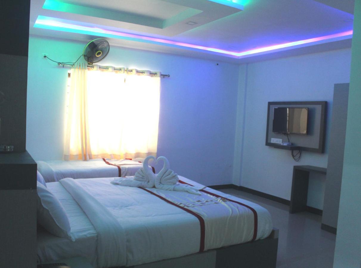 Hotel Shawrya The Grand Мадикери Екстериор снимка