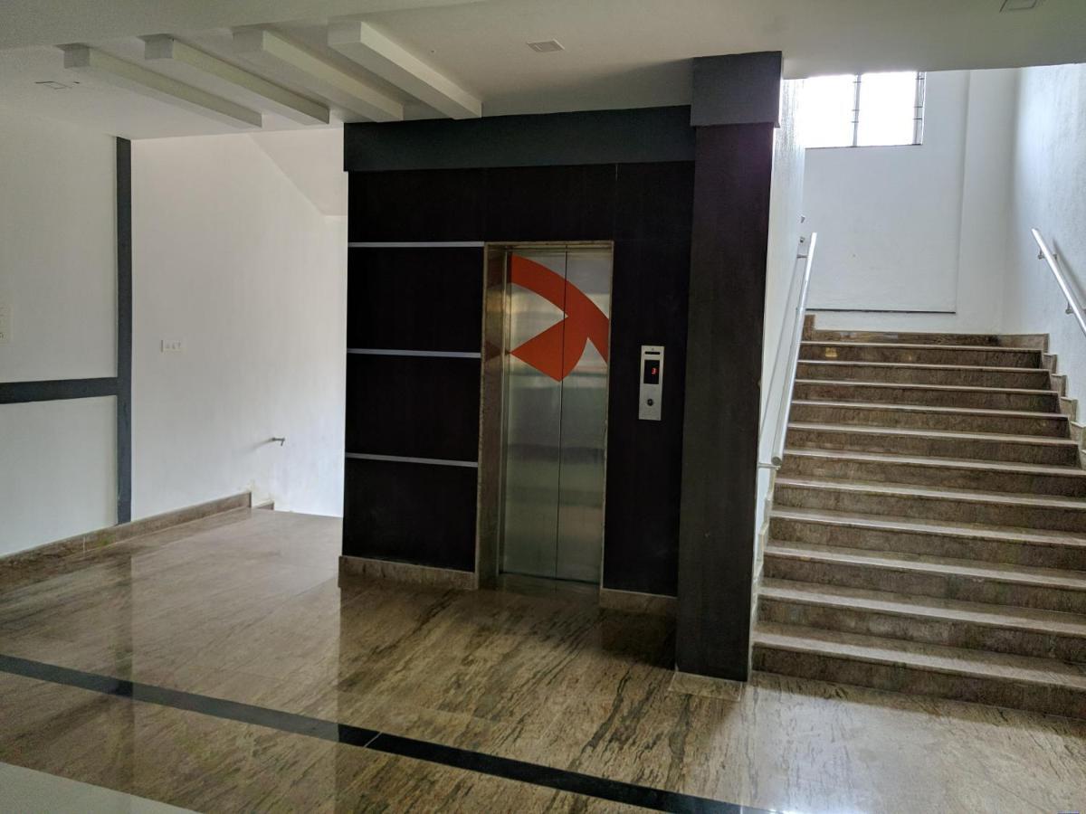 Hotel Shawrya The Grand Мадикери Екстериор снимка